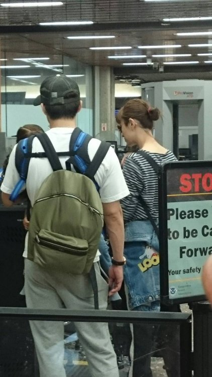 cris01-ogr: Oguri Shun and family spotted at Narita Airport (return from Hawaii??) Dad Shun is adora