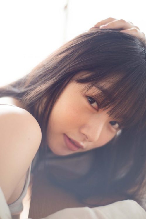 petashi: YURI HANAMORI 桜井日奈子 for FLASH magazine