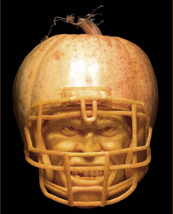 moarrrmagazine:  COLOR OF THE DAY: ORANGE Incredible pumpkin carvings by Ray Villafane
