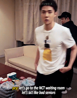 Sehun Is Not Having Any Of Chanyeols Stupidity 