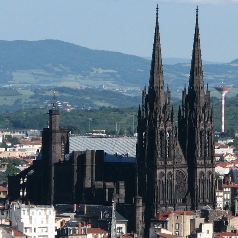 mounmantaka: sixpenceee: Clermont-Ferrand Cathedral in France. It is built entirely
