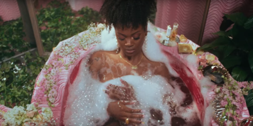 niambi: Ari Lennox | BMO