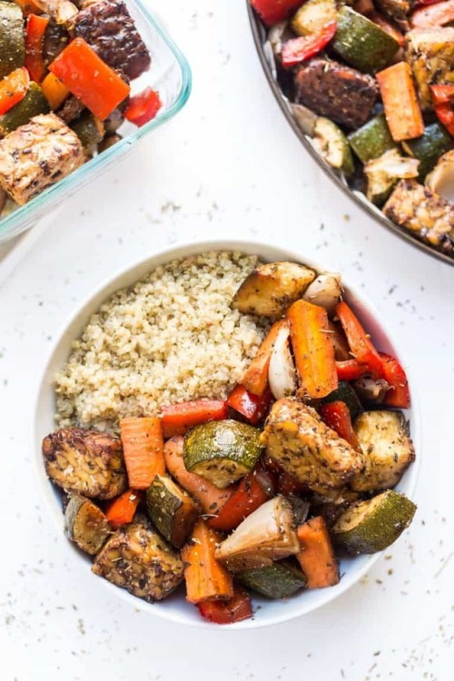 balsamic tempeh quinoa bowl