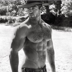 billyraysorensen:  Rugged beauty …Tim Perry