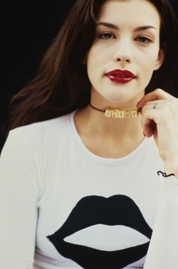 suicideblonde:  Liv Tyler in 1995 