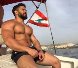 bigmalepecs:Nour Kaaki