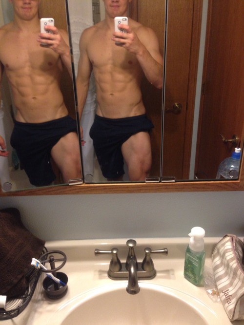 halfstable:  midwestshredz:  Carbs are king  Breh