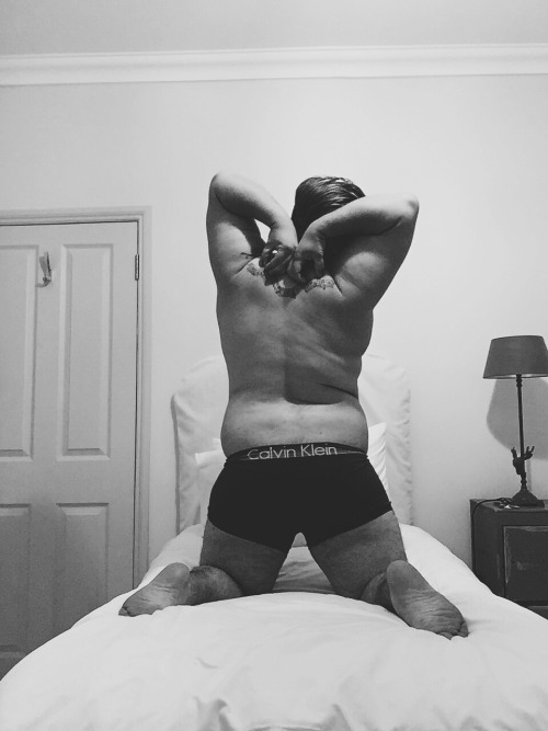 sympatheticsoundwaves:  My room in London was way too perfect for nudes and I could not let the opportunity pass.