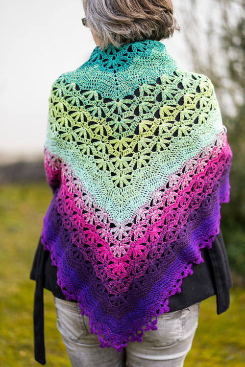 nesting-tendencies:Strawberry Fields by Grassharp on Ravelry