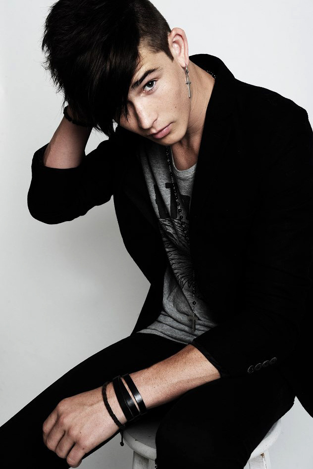 strangeforeignbeauty:  Brennan Benko [ male models | popular | facebook | twitter