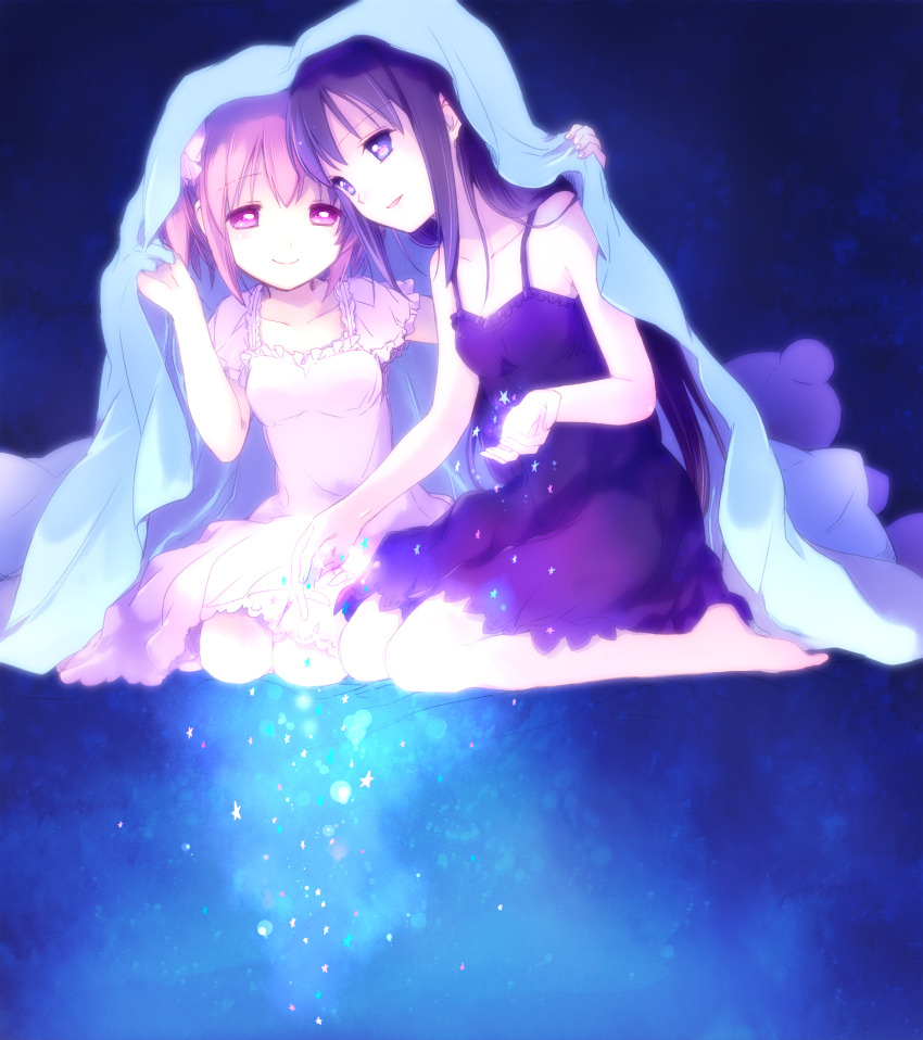 valkyrie-sparrow:  Madoka x Homura  From Yamada Ako