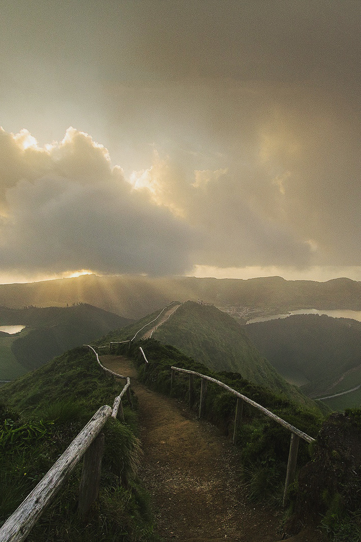 mstrkrftz:  Foggy best view of the Island II by Pedro Galamarra 