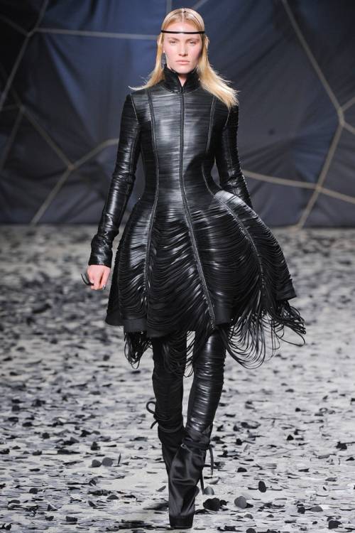 Gareth Pugh, fall 2012 RTW