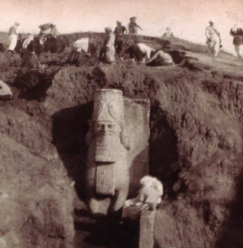 archaicwonder:A Recently Destroyed 7th* Century BC Assyrian Statue,  Photo c. 1850:(  Unfortunately,