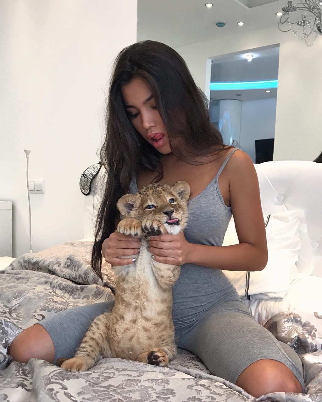 .