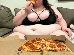 Porn photo wontstopeating-deactivated20220:Pizza pig