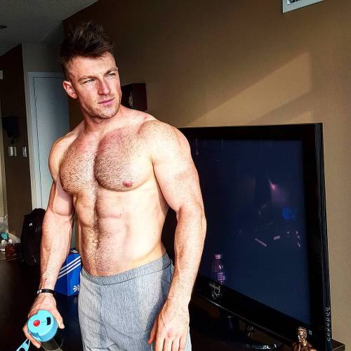 lumbrjax:  Instagram user @setantacarroll http://ift.tt/1jyCatA