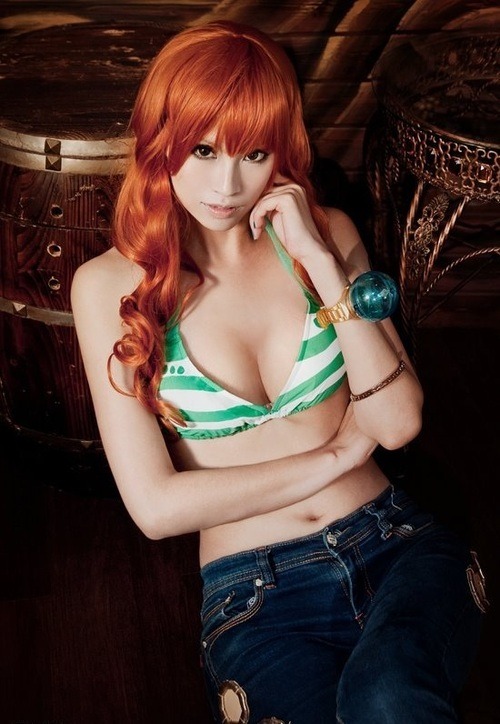 Sexy cosplay nami One Piece: