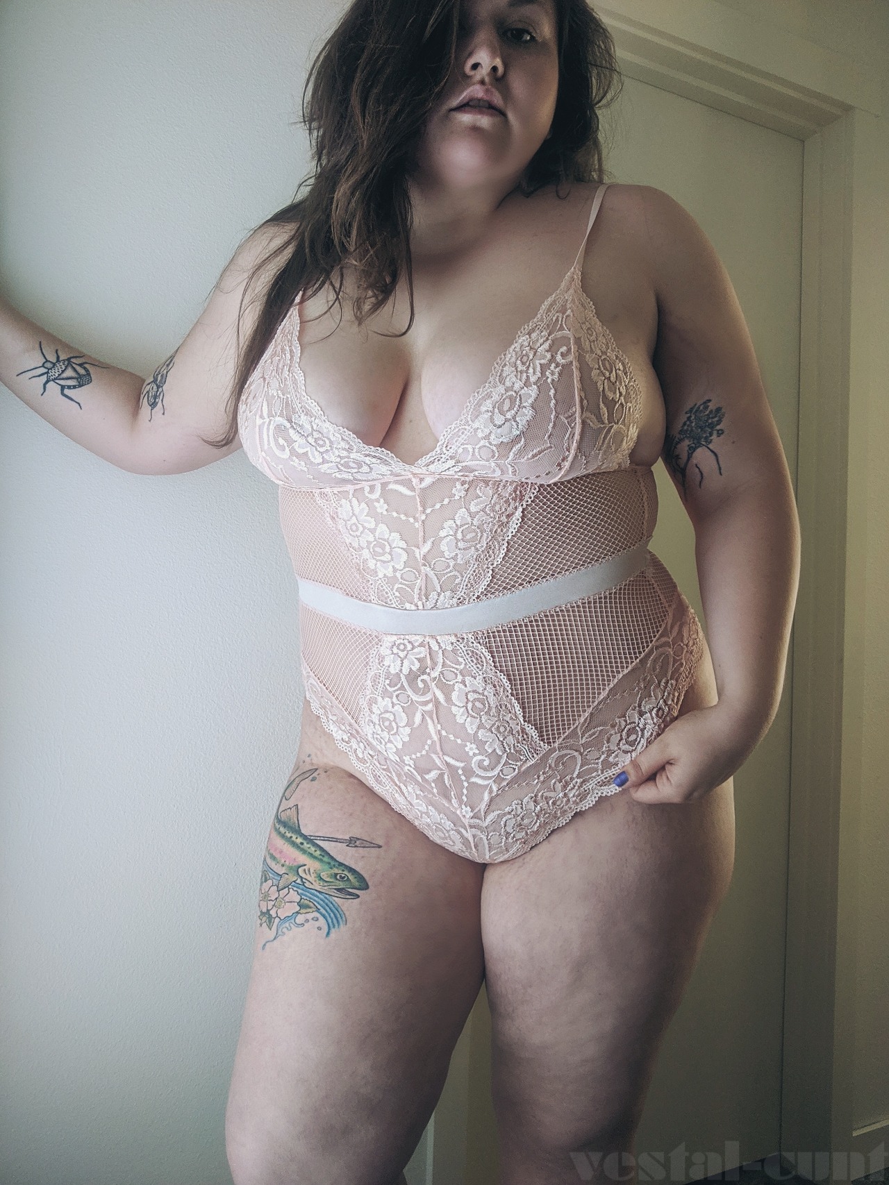 vestal-cunt:  It’s come to my attention a lot of us cuties have this piece! (Pass