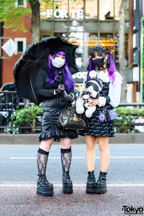 Japanese teens Mahoushozyomiuchan and Kyoppe on the street in Harajuku wearing dark fashion by Never