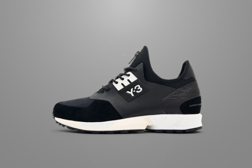 Y-3 Fall 2014 ZX Zip “Black”.(via Y-3 Fall 2014 ZX Zip “Black” • Highsnobiety)