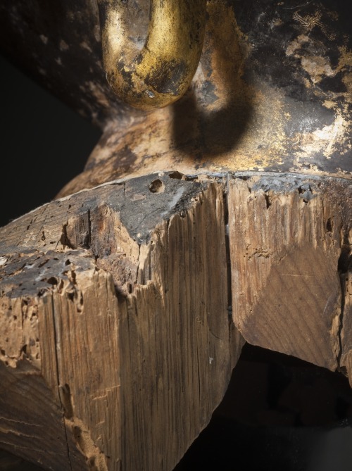 ancientart:Head of a Buddha, Japan, Heian period, made of wood, lacquer, gilt, and crystal.This larg