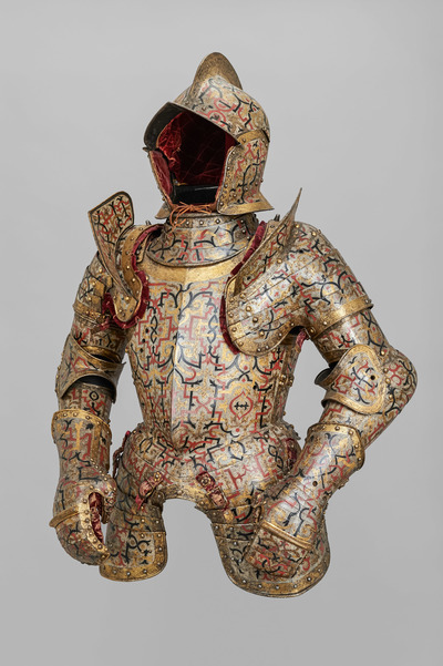 Half armor of Nikolaus IV, Grand Marshal of Lithuania, mid 16th century.from the Kunsthistorsches Mu