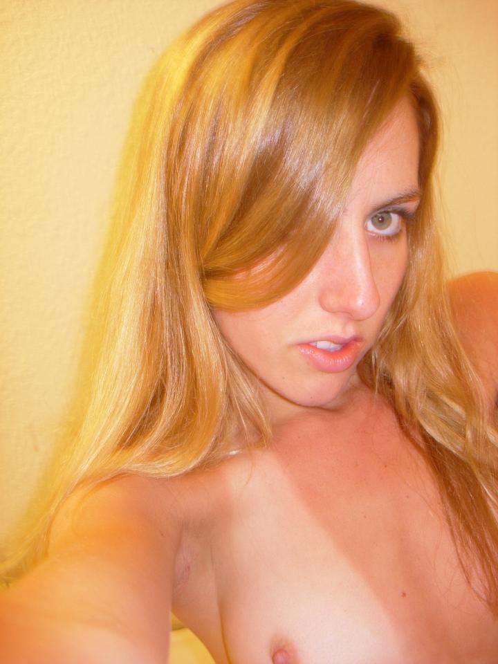 luvthemilfs:  1 of 5