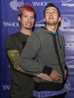 twenyonepilots:  soo i was looking through meet and greet photos and i just…I’ve seen a lot of pictures of these two dudes and this one takes the cake  