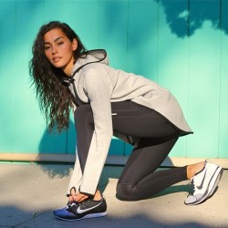 sneaks333:  (via .@adrianneho | Put in work!