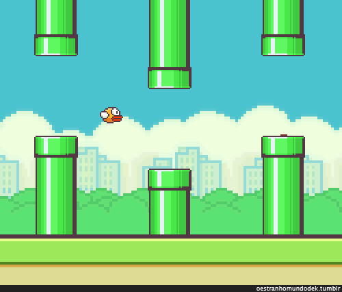 oestranhomundodek:  Flappy Bird   R.I.P Flappy Bird