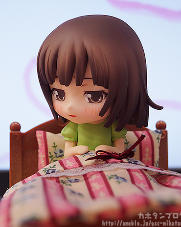 Nendoroid Nadeko Sengoku! plus Nendoroid More: Dress-up Pajamas!