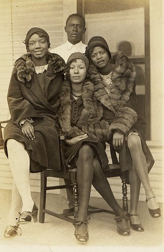 sydneyflapper:nudiemuse:ersassmus:African American flappers and Jazz Age womenHOLY SHIT I HAVE NEVER
