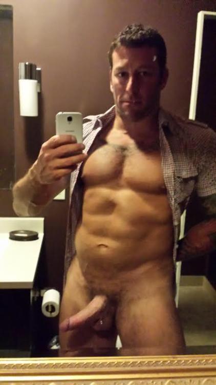 Wow he beautiful and packing