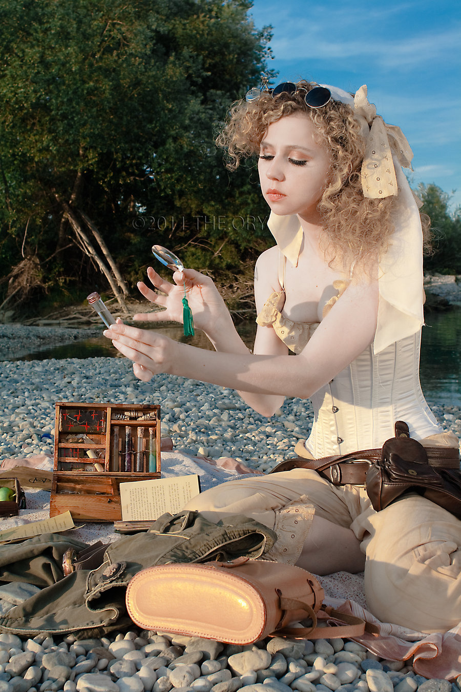 steampunkgirls:  STEAMPUNK_Studying Trip by ~TheOuroboros so lovely! model: Sara