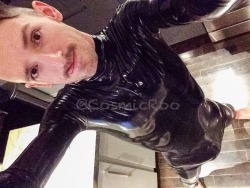 cosmicroo:  decided to be rubbered inside and out tonight ;) so… sheath shorts and then the catsuit… now I just need to add gloves and socks ;) 