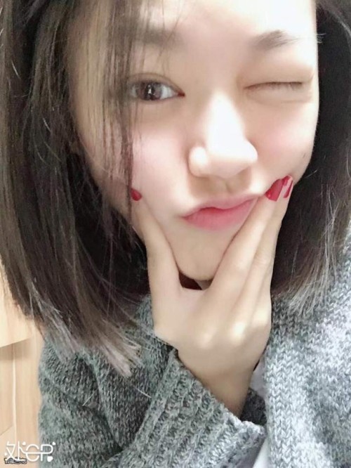 sillyhorseduckdonkey: 王明萍 21 想找一个绿奴男朋友 有兴趣的联系我