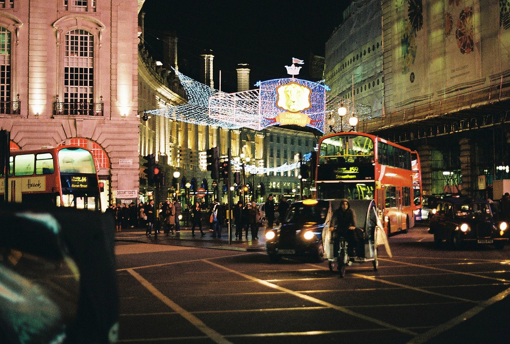 englishsnow:  by Berk Akşen 