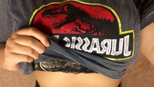 demonxsky:vakarine:Check out my new shirt✨ Message me to buy my snapchat