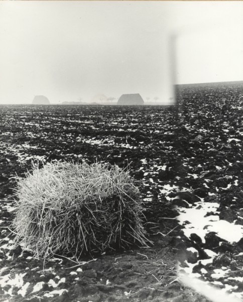 hauntedbystorytelling:Ivo Přeček :: Pyramids series | src: onthisdateinphotography.com