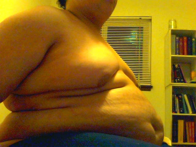 chubbysubboiislut:  I’m done exploring myself. I want to explore someone else,