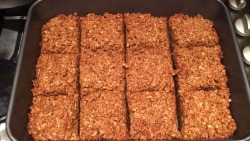 Home made flapjack who wants some? Better act fast before I much it all! 😋