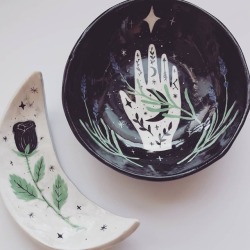 amandaherzman: i did a pottery course earlier this year - here are a few of the things i made! what i learnt: you need way more than one layer of underglaze paint for strong colours after firing, same when you need to hide mistakes.