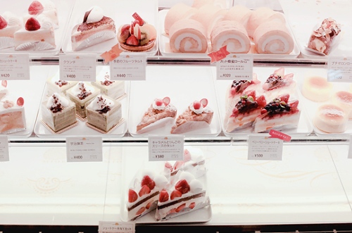 doriimer:  Cake shop by sanmai