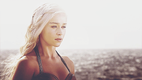 gandalfthegreyjoy:  “If I look back I am lost.” 