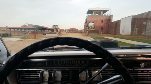#libertycrest #lortonprison #suicideslabs #lincolncontinental #slabside  with Weather heating up so 