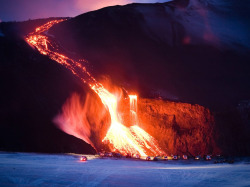20aliens:  Lava falls, Volcanic Eruption