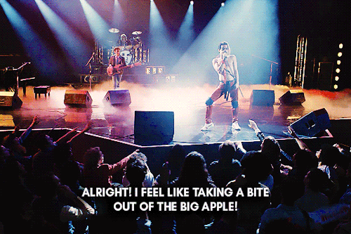 s-k-y-w-a-l-k-e-r:Okay now here’s the version with the *literal* next frame after that second 
