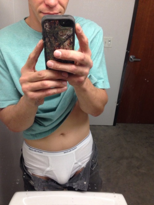 tightywhitespls:Gawwwd these feel good around my balls today, what’s everybody else wearing today?