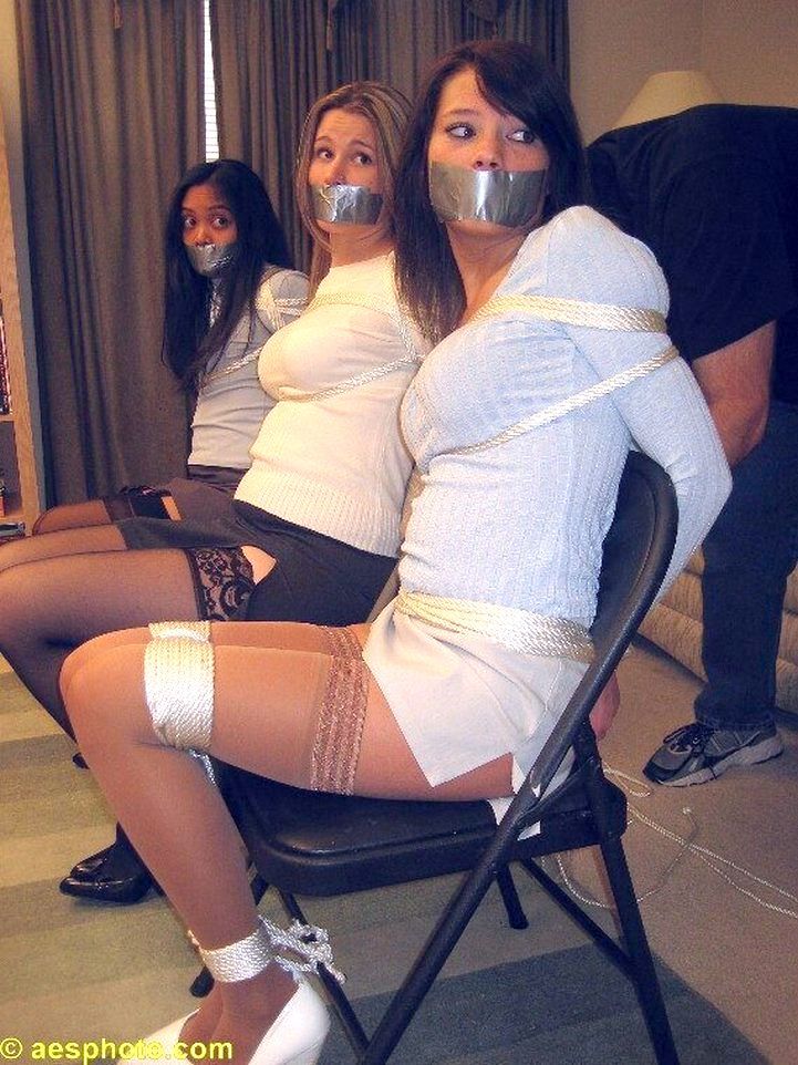 kiltedpatriot:  Since I have a thing for petite girls, I’ll take the little Asian